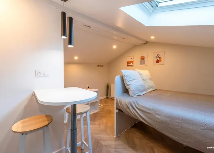 Montsejour - Magnifique Neuf Apartment *